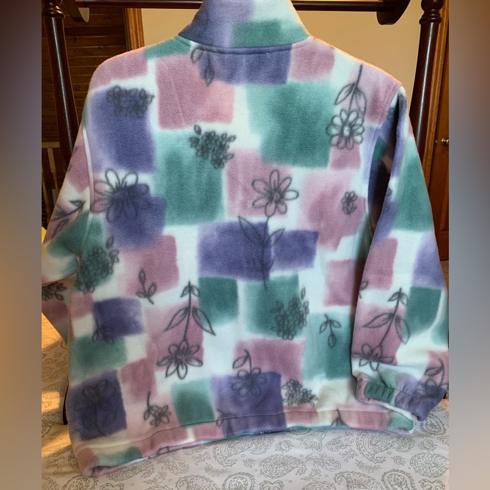 Alfred Dunner Petite Fleece Flower Jacket.  Size PM - Picture 2 of 5